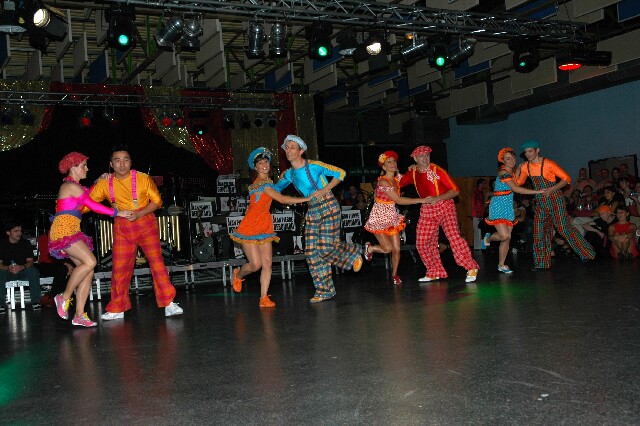 min 2005 11 12 fous swing 186